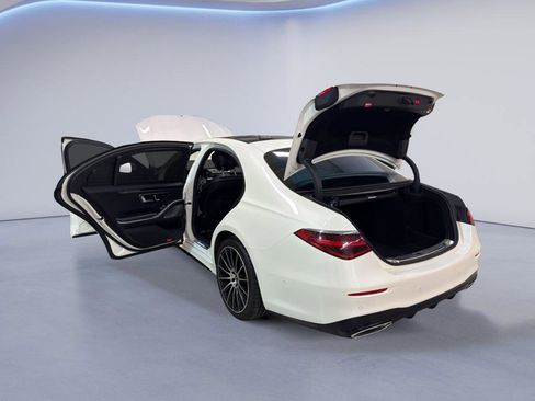 Used 2021 Mercedes-Benz S 580 4MATIC Sedan w/ AMG Line image 12