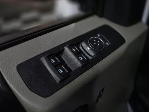 Used 2019 Ford F250 XL w/ Power Equipment Group image 30