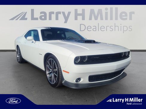 Used 2021 Dodge Challenger R/T w/ Plus Package image 7