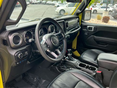 Used 2023 Jeep Wrangler Unlimited Rubicon 4xe w/ Safety Group AWD/4WD image 28