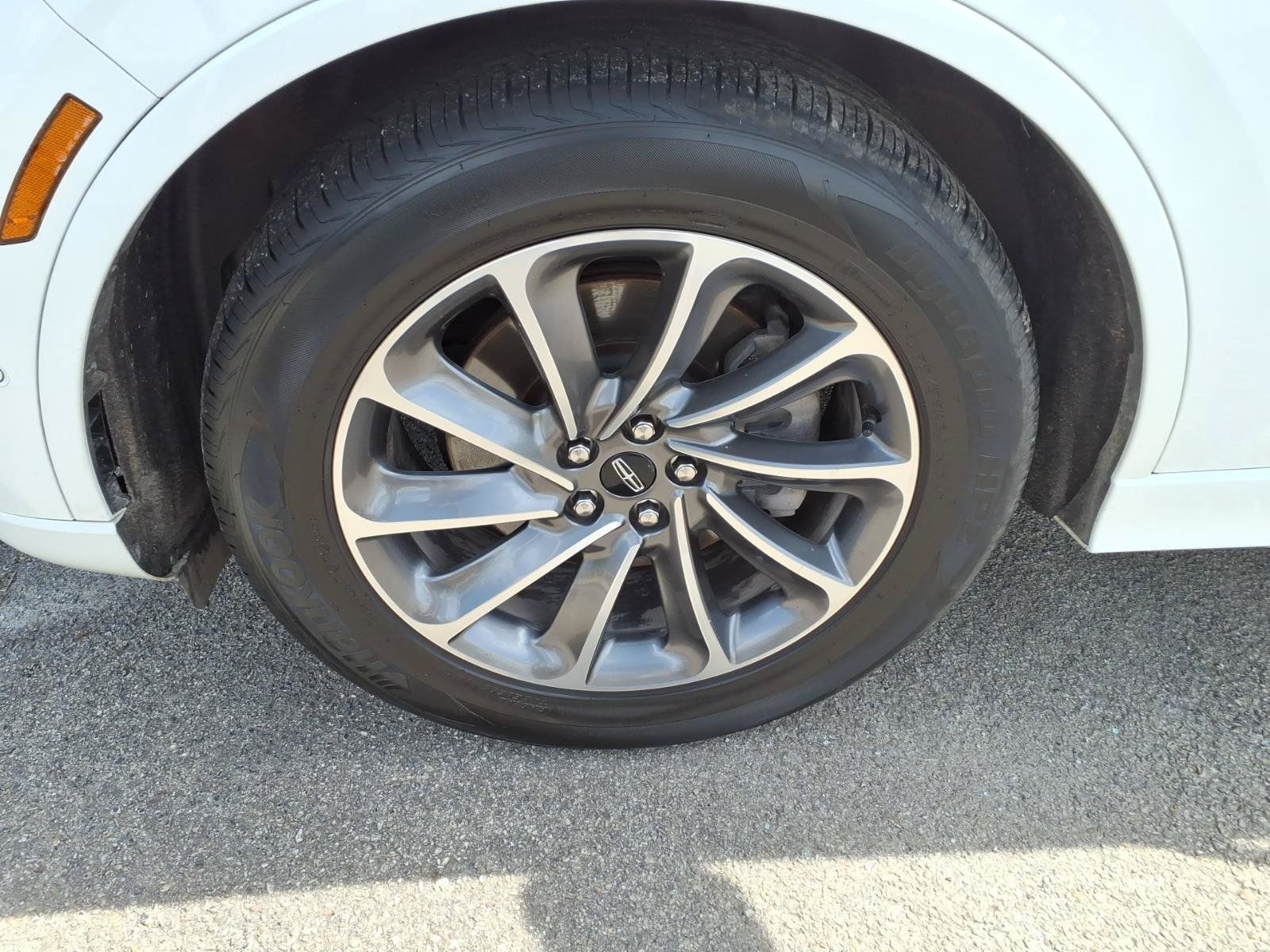 Used 2020 Lincoln Aviator Grand Touring w/ Equipment Group 302A AWD/4WD image 4