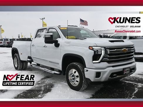 Used 2024 Chevrolet Silverado 3500 High Country w/ Technology Package image 1