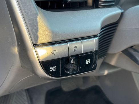 Used 2024 Hyundai Ioniq 5 SE RWD image 8