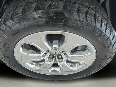 Used 2020 RAM 1500 Big Horn AWD/4WD image 19