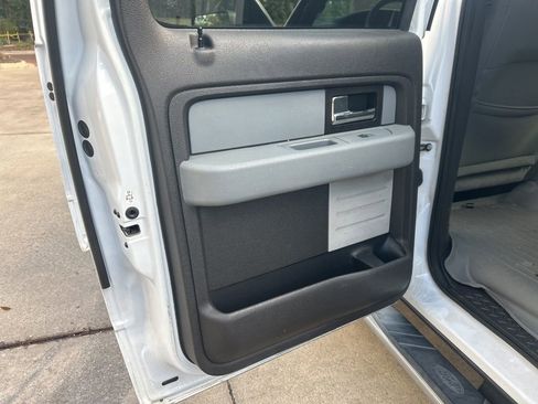 Used 2014 Ford F150 XLT w/ Equipment Group 302A Luxury image 20