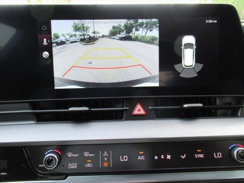 Used 2025 Kia Sportage SX FWD image 30