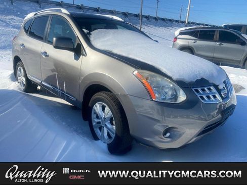 Used 2013 Nissan Rogue SV image 1