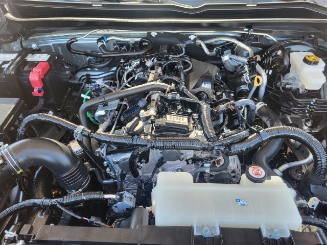 Used 2025 Toyota Tacoma SR5 AWD/4WD image 11