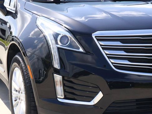 Used 2017 Cadillac XT5 Luxury FWD image 9