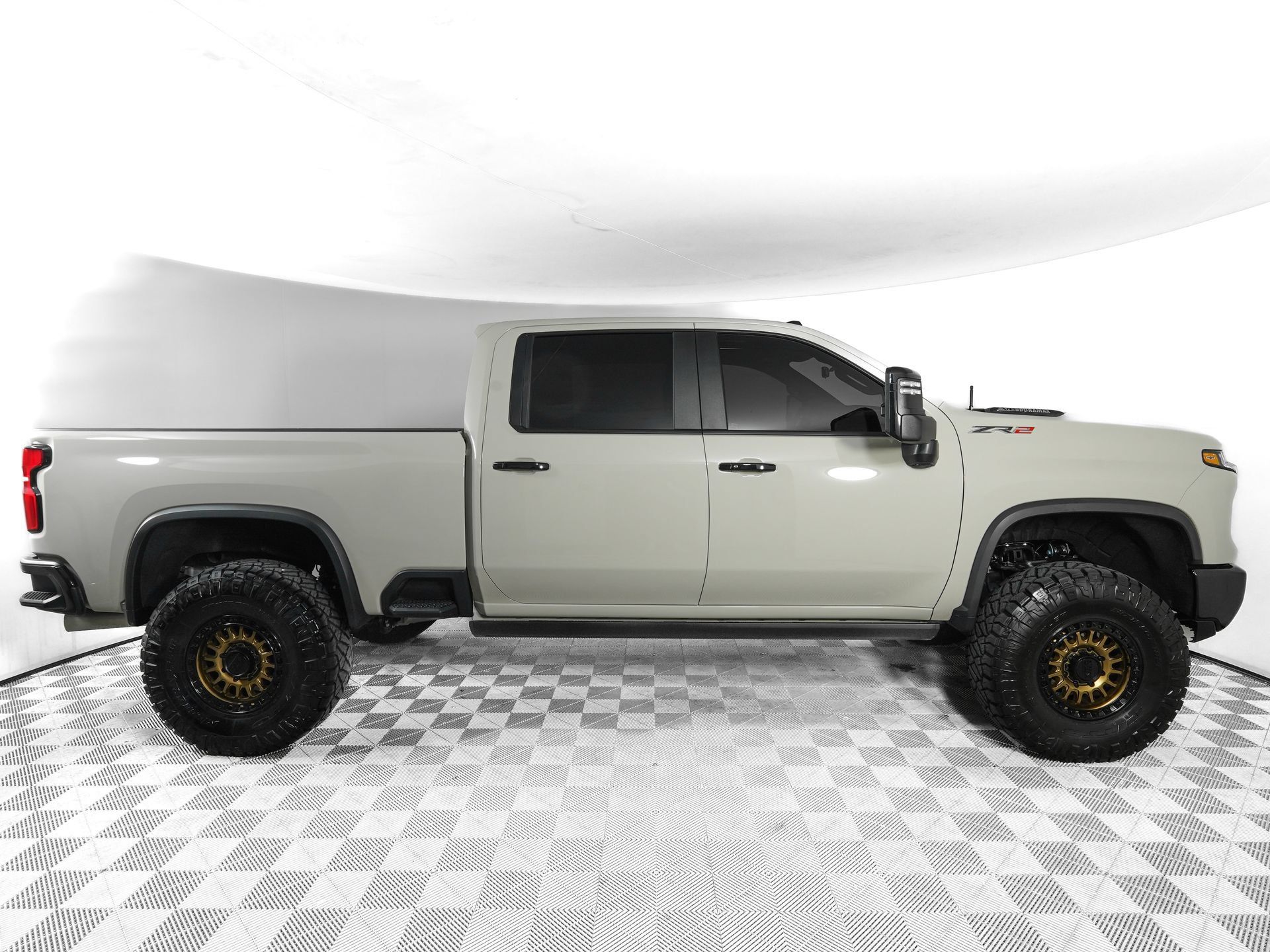 Used 2026 Chevrolet Silverado 2500 ZR2 AWD/4WD image 3
