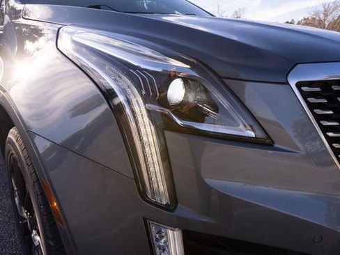 Used 2022 Cadillac XT5 Luxury image 32