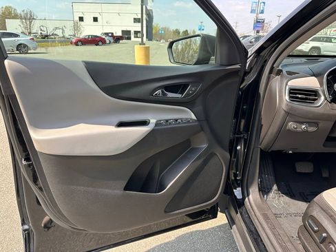 Used 2023 Chevrolet Equinox LS w/ LS Convenience Package image 13