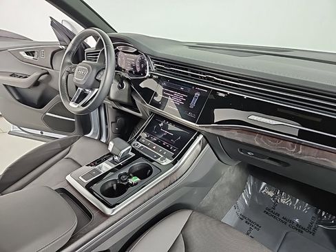 Used 2023 Audi Q8 Premium Plus w/ Premium Plus Package image 13