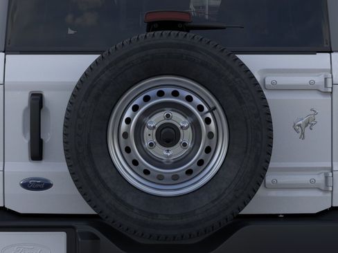 New 2025 Ford Bronco 4-Door AWD/4WD image 25