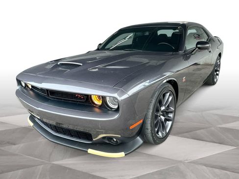 Used 2023 Dodge Challenger R/T Scat Pack RWD image 4