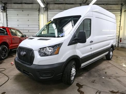 Used 2025 Ford Transit 250 148 High Roof AWD image 5