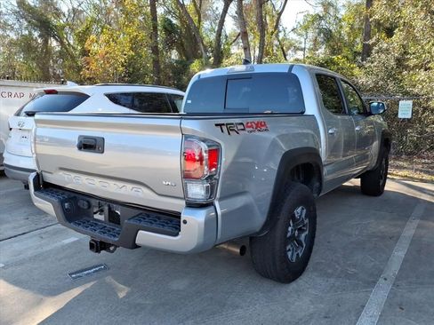 Certified 2023 Toyota Tacoma TRD Off-Road image 6