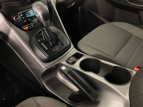 Used 2016 Ford Escape SE w/ Equipment Group 201A FWD image 18