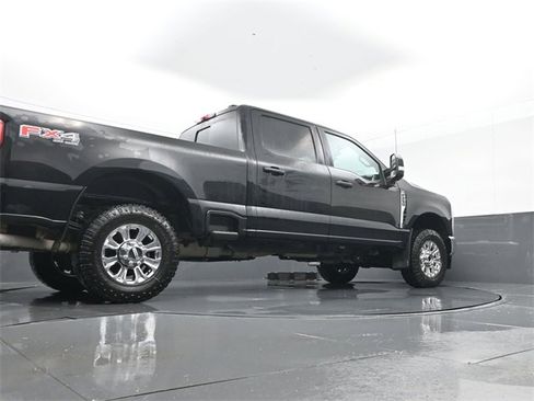 Used 2023 Ford F250 Lariat w/ FX4 Off-Road Package image 26