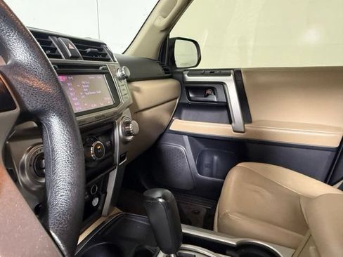 Used 2013 Toyota 4Runner SR5 w/ Convenience Pkg RWD image 23