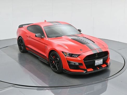 Certified 2021 Ford Mustang Shelby GT500 w/ Technology Package image 40