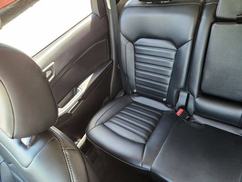 Used 2023 Ford Edge SEL w/ Convenience Package AWD/4WD image 16