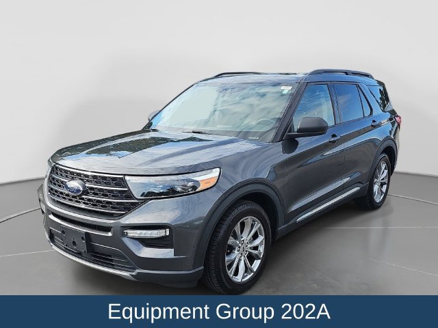 Used 2020 Ford Explorer XLT w/ Equipment Group 202A RWD image 9