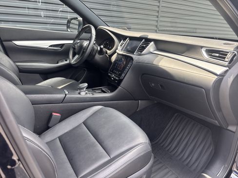 Used 2021 INFINITI QX50 Luxe w/ Appearance Package AWD/4WD image 13