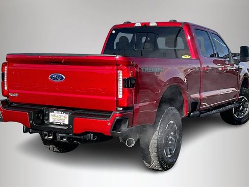 Used 2024 Ford F250 Lariat w/ Tremor Off-Road Package image 6