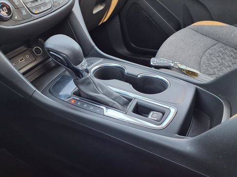 Used 2023 Chevrolet Equinox LT image 11