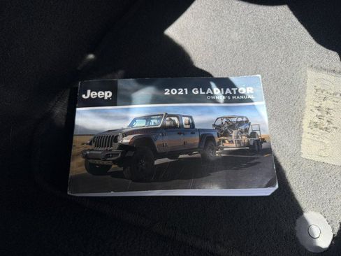 Used 2021 Jeep Gladiator Sport AWD/4WD image 22