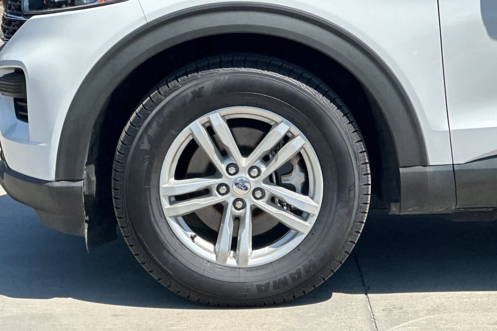 Used 2021 Ford Explorer XLT RWD image 12