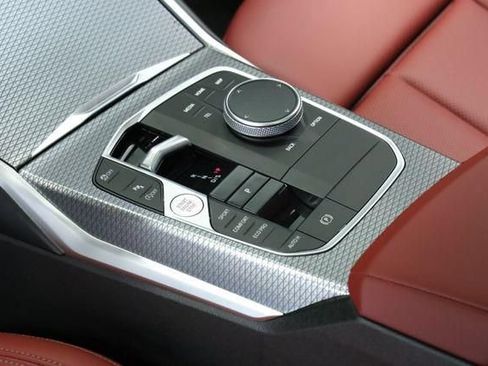 Used 2025 BMW 330i Sedan w/ M Sport Package RWD image 35