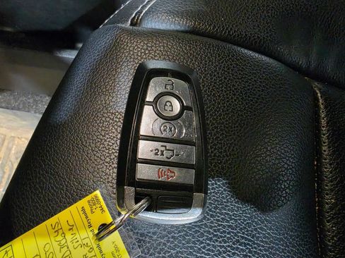 Used 2020 Ford F150 Lariat w/ Equipment Group 502A Luxury AWD/4WD image 10