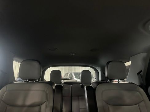 Used 2021 Ford Explorer XLT w/ Equipment Group 202A image 35