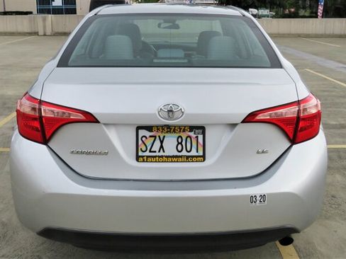 Used 2017 Toyota Corolla LE FWD image 5