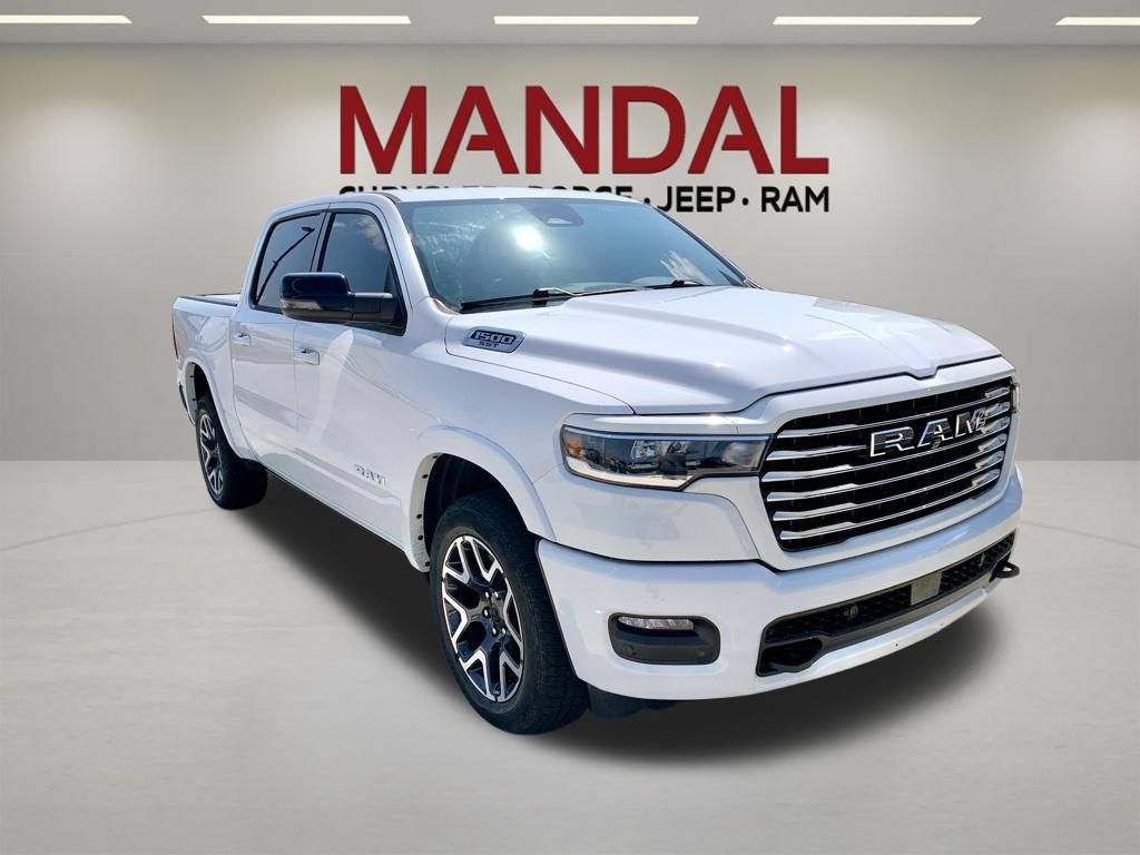 Used 2025 RAM 1500 Laramie w/ Laramie Southwest Edition AWD/4WD image 3