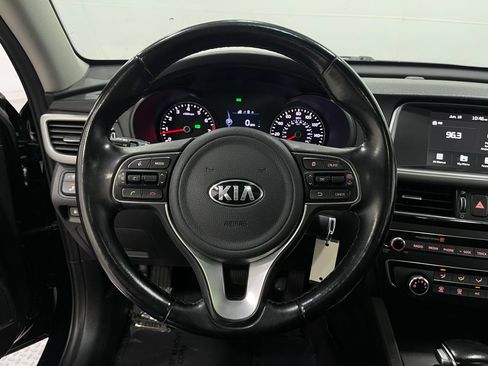 Used 2018 Kia Optima S w/ Panoramic Sunroof Package FWD image 20