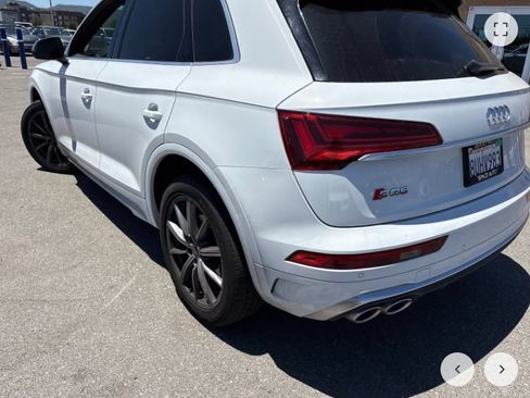 Used 2021 Audi SQ5 Premium Plus w/ Premium Plus Package AWD/4WD image 4