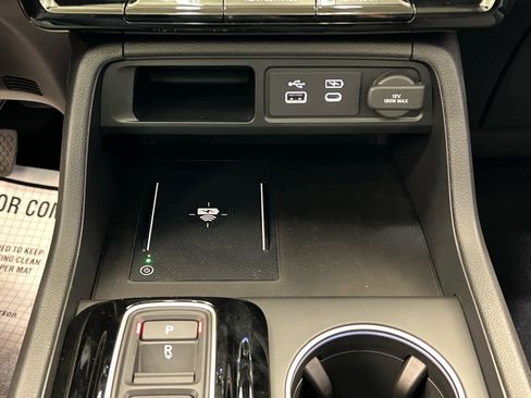 Used 2025 Honda Pilot Touring image 27