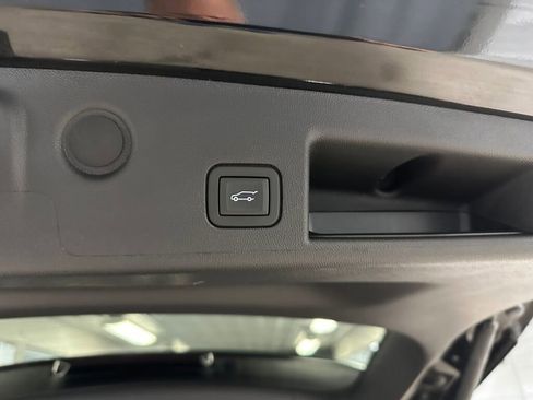 Used 2022 Chevrolet Equinox LT image 23