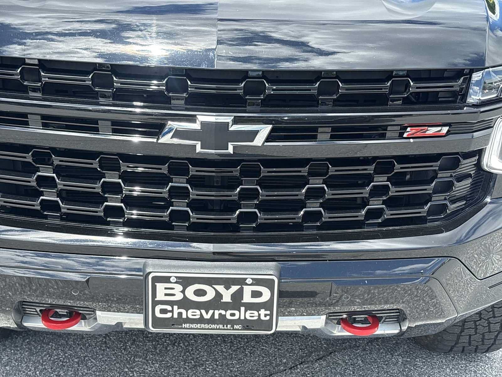 Used 2024 Chevrolet Suburban Z71 AWD/4WD image 31