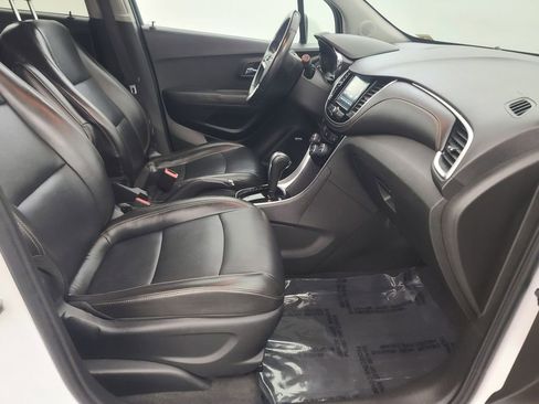 Used 2017 Chevrolet Trax Premier w/ Driver Confidence II Package image 14