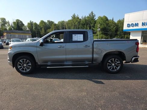 Used 2023 Chevrolet Silverado 1500 LT AWD/4WD image 4