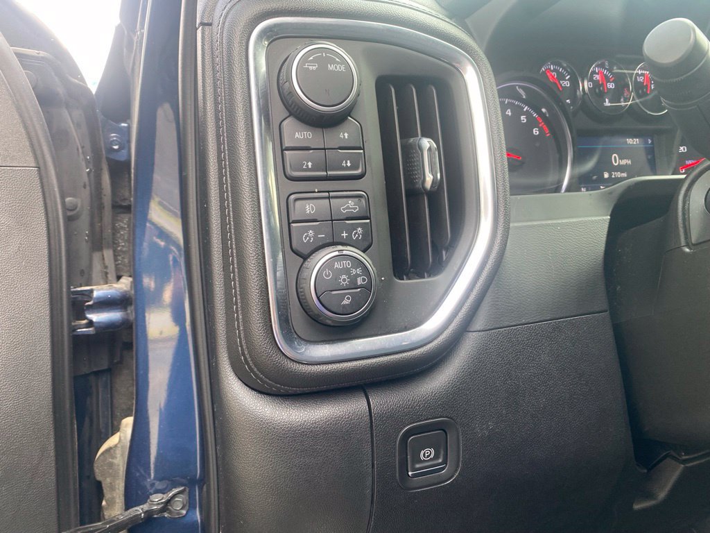 Used 2021 Chevrolet Silverado 1500 LT Trail Boss w/ Convenience Package II AWD/4WD image 16