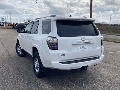 Used 2024 Toyota 4Runner SR5 image 5