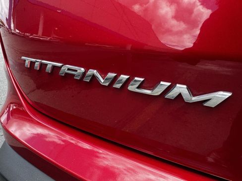 Used 2021 Ford Edge Titanium AWD/4WD image 30