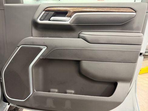 New 2026 GMC Sierra 2500 SLE w/ SLE Value Package; image 24