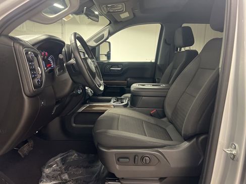 Certified 2022 Chevrolet Silverado 1500 RST w/ Redline Edition image 8