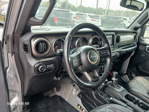 Used 2018 Jeep Wrangler Unlimited Sport S AWD/4WD image 6